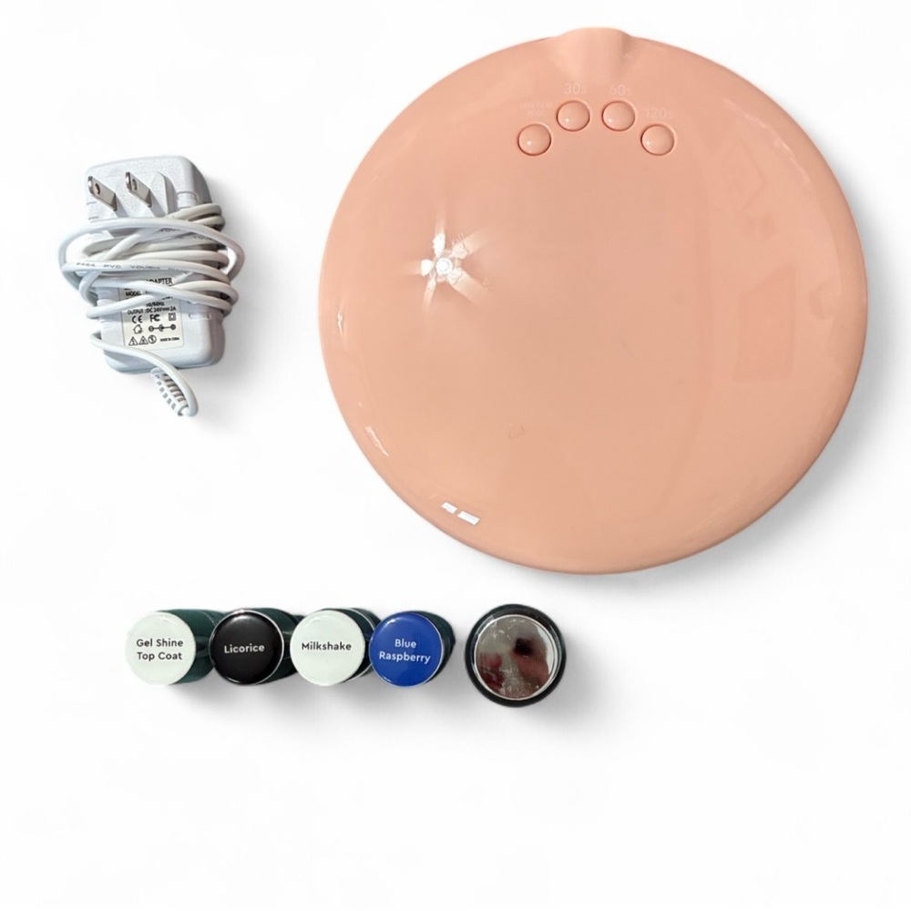 Le Mini Macaron Gel Manicure Set!